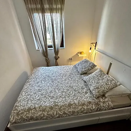 Apartment Elentoni Fazana