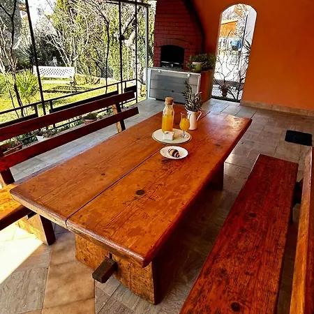 Apartment Elentoni *
